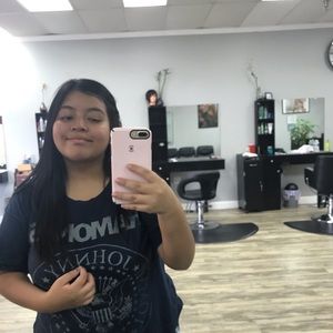 Meet your Posher, Ashley